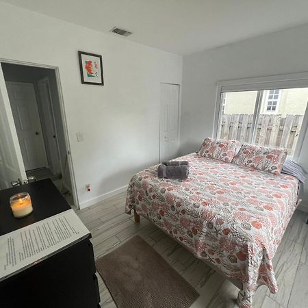 Cozy Room In A Quiet Home Miami Extérieur photo